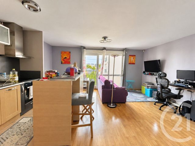 Appartement F3 à vendre - 3 pièces - 66.2 m2 - LA PLAINE ST DENIS - 93 - ILE-DE-FRANCE - Century 21 Wilson Immobilier