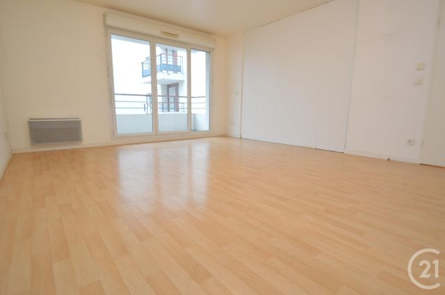 Appartement F4 à vendre - 4 pièces - 82.49 m2 - LA PLAINE ST DENIS - 93 - ILE-DE-FRANCE - Century 21 Wilson Immobilier