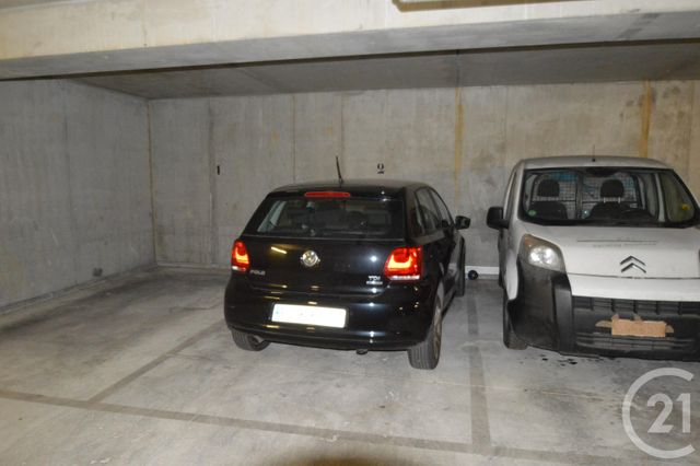 parking à louer - 10.0 m2 - LA PLAINE ST DENIS - 93 - ILE-DE-FRANCE - Century 21 Wilson Immobilier
