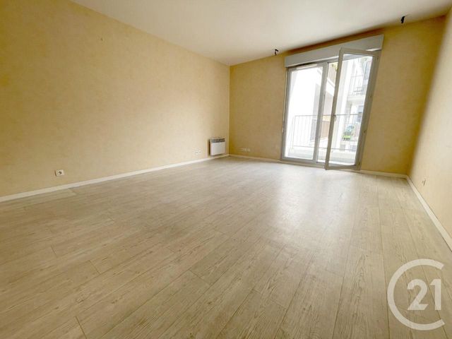 Appartement F3 à vendre - 3 pièces - 59.34 m2 - LA PLAINE ST DENIS - 93 - ILE-DE-FRANCE - Century 21 Wilson Immobilier
