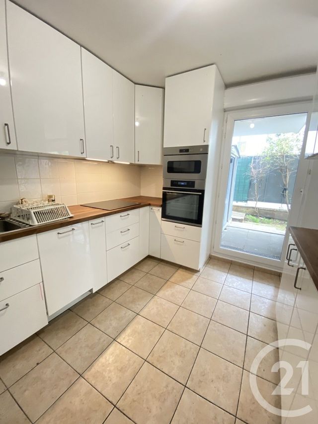 Appartement F3 à vendre - 3 pièces - 65.45 m2 - LA PLAINE ST DENIS - 93 - ILE-DE-FRANCE - Century 21 Wilson Immobilier