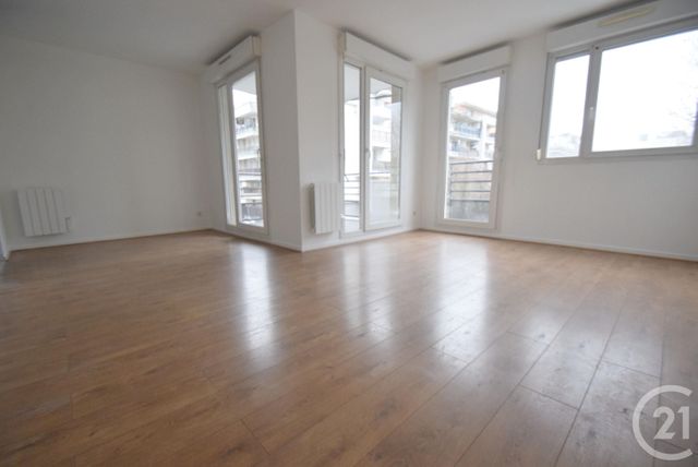 Appartement F3 à vendre - 3 pièces - 60.54 m2 - LA PLAINE ST DENIS - 93 - ILE-DE-FRANCE - Century 21 Wilson Immobilier