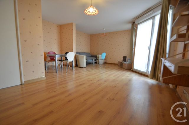 Appartement F2 à louer - 2 pièces - 51.56 m2 - LA PLAINE ST DENIS - 93 - ILE-DE-FRANCE - Century 21 Wilson Immobilier