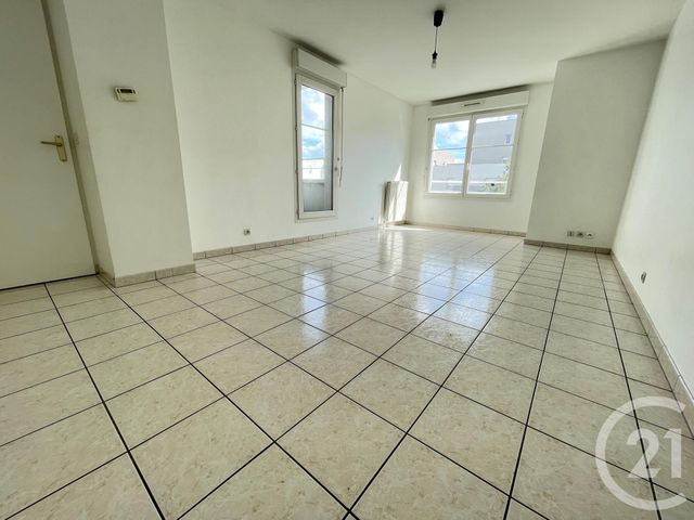 Appartement F4 à vendre - 4 pièces - 65.69 m2 - LA PLAINE ST DENIS - 93 - ILE-DE-FRANCE - Century 21 Wilson Immobilier