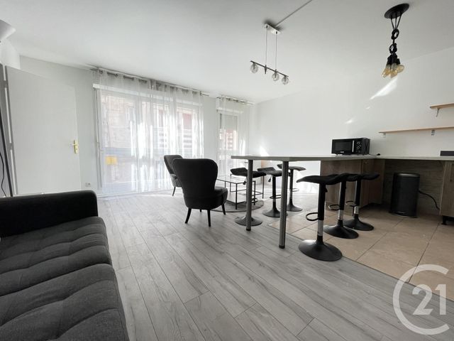 Appartement F4 à louer - 4 pièces - 79.68 m2 - LA PLAINE ST DENIS - 93 - ILE-DE-FRANCE - Century 21 Wilson Immobilier