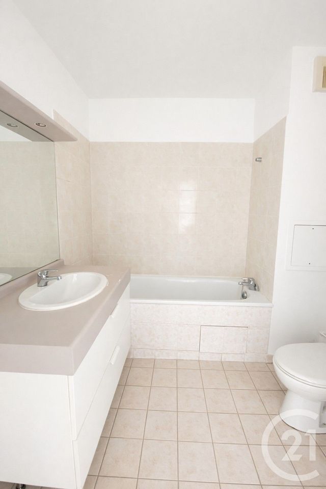 Appartement F2 à vendre - 2 pièces - 41.34 m2 - LA PLAINE ST DENIS - 93 - ILE-DE-FRANCE - Century 21 Wilson Immobilier