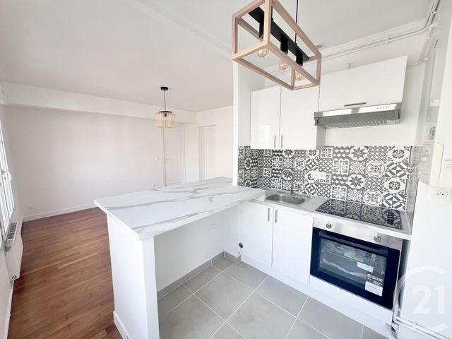 Appartement F2 à vendre - 3 pièces - 46.45 m2 - LA PLAINE ST DENIS - 93 - ILE-DE-FRANCE - Century 21 Wilson Immobilier