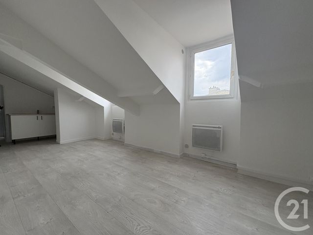 Appartement Studio à vendre - 1 pièce - 14.86 m2 - ST DENIS - 93 - ILE-DE-FRANCE - Century 21 Wilson Immobilier