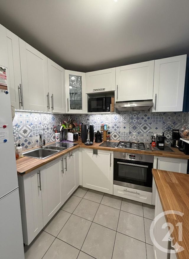 Appartement F3 à vendre - 3 pièces - 62.0 m2 - LA PLAINE ST DENIS - 93 - ILE-DE-FRANCE - Century 21 Wilson Immobilier