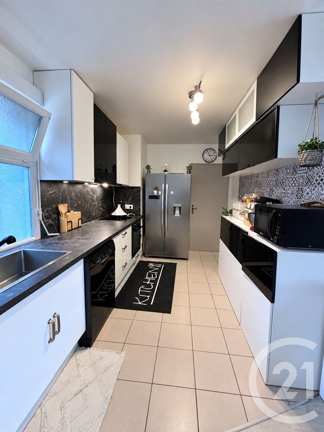 Appartement F2 à vendre - 2 pièces - 49.01 m2 - LA PLAINE ST DENIS - 93 - ILE-DE-FRANCE - Century 21 Wilson Immobilier