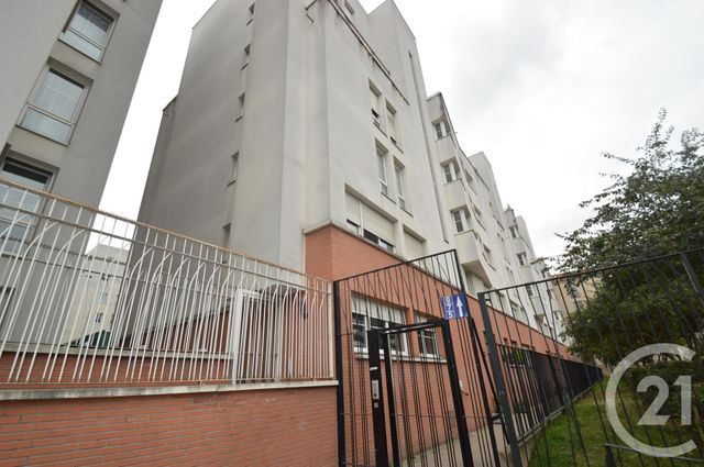 parking à louer - 10.0 m2 - LA PLAINE ST DENIS - 93 - ILE-DE-FRANCE - Century 21 Wilson Immobilier