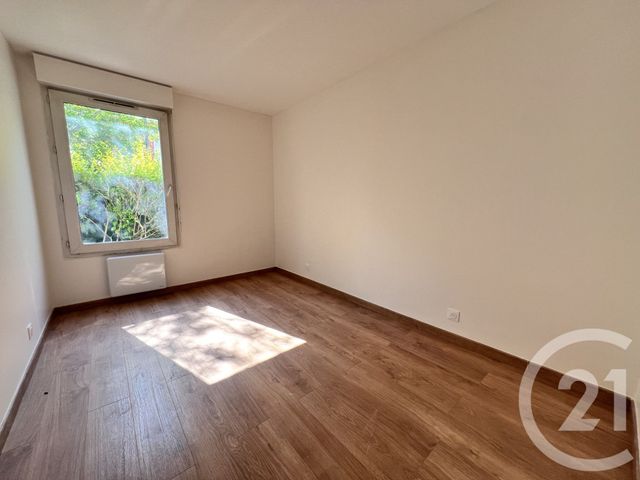 Afficher la photo en grand Appartement F3 à vendre - 3 pièces - 61.04 m2 - LA PLAINE ST DENIS - 93 - ILE-DE-FRANCE - Century 21 Wilson Immobilier