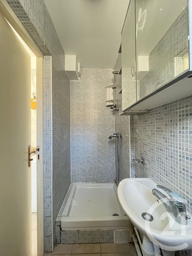 Appartement F2 à vendre - 2 pièces - 33.42 m2 - LA PLAINE ST DENIS - 93 - ILE-DE-FRANCE - Century 21 Wilson Immobilier