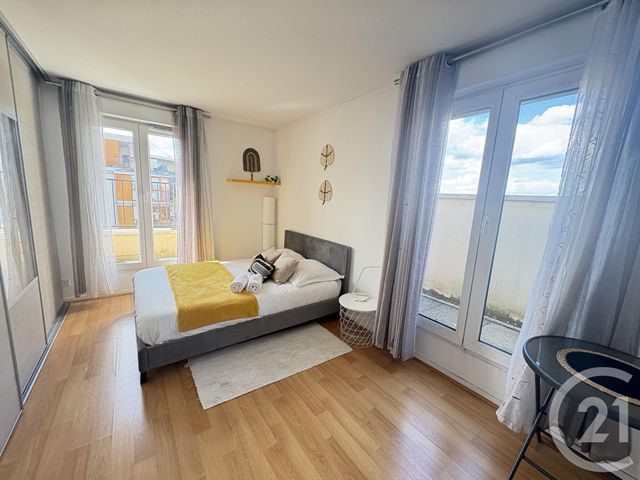 Afficher la photo en grand Appartement F3 à vendre - 3 pièces - 70.0 m2 - LA PLAINE ST DENIS - 93 - ILE-DE-FRANCE - Century 21 Wilson Immobilier