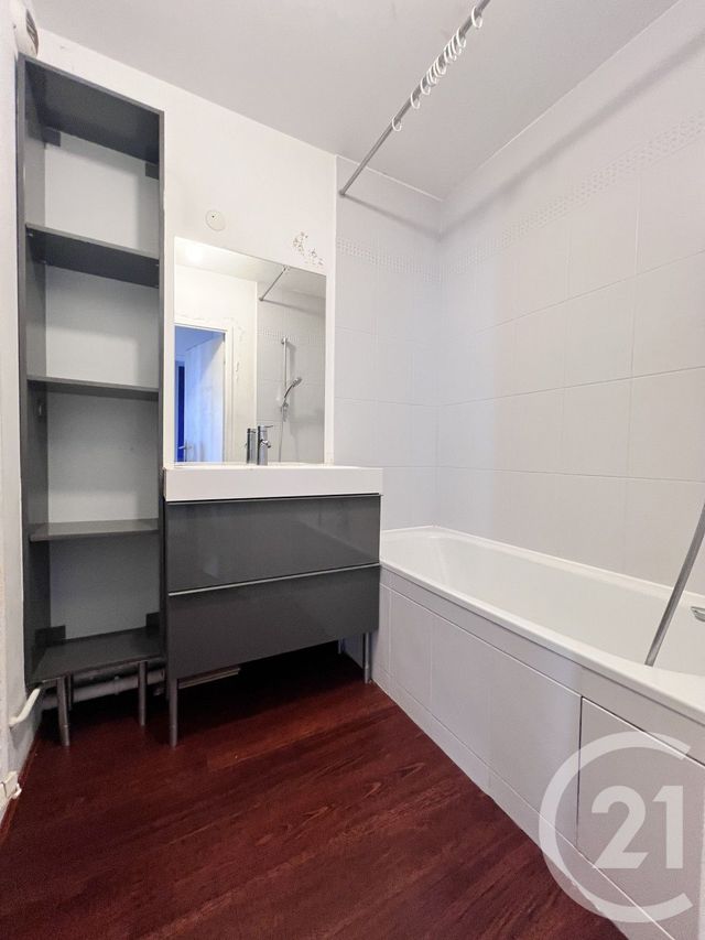 Afficher la photo en grand Appartement F4 à vendre - 4 pièces - 80.0 m2 - LA PLAINE ST DENIS - 93 - ILE-DE-FRANCE - Century 21 Wilson Immobilier