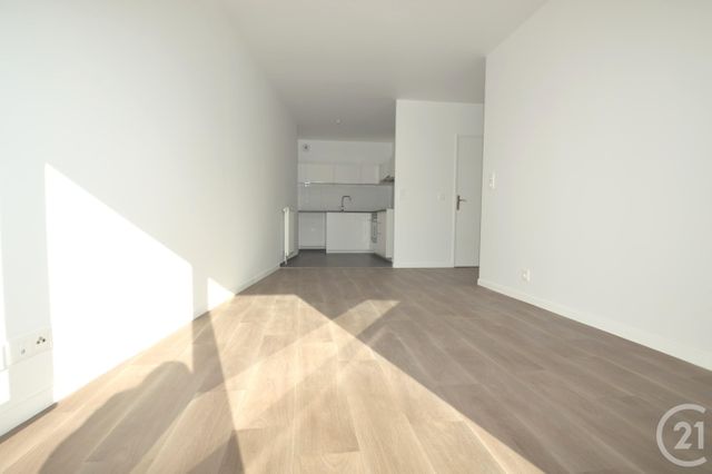 Appartement F3 à vendre - 3 pièces - 63.9 m2 - ST DENIS - 93 - ILE-DE-FRANCE - Century 21 Wilson Immobilier
