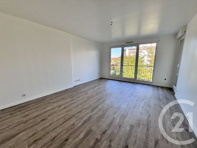 Appartement F4 à vendre - 4 pièces - 81.92 m2 - LA PLAINE ST DENIS - 93 - ILE-DE-FRANCE - Century 21 Wilson Immobilier