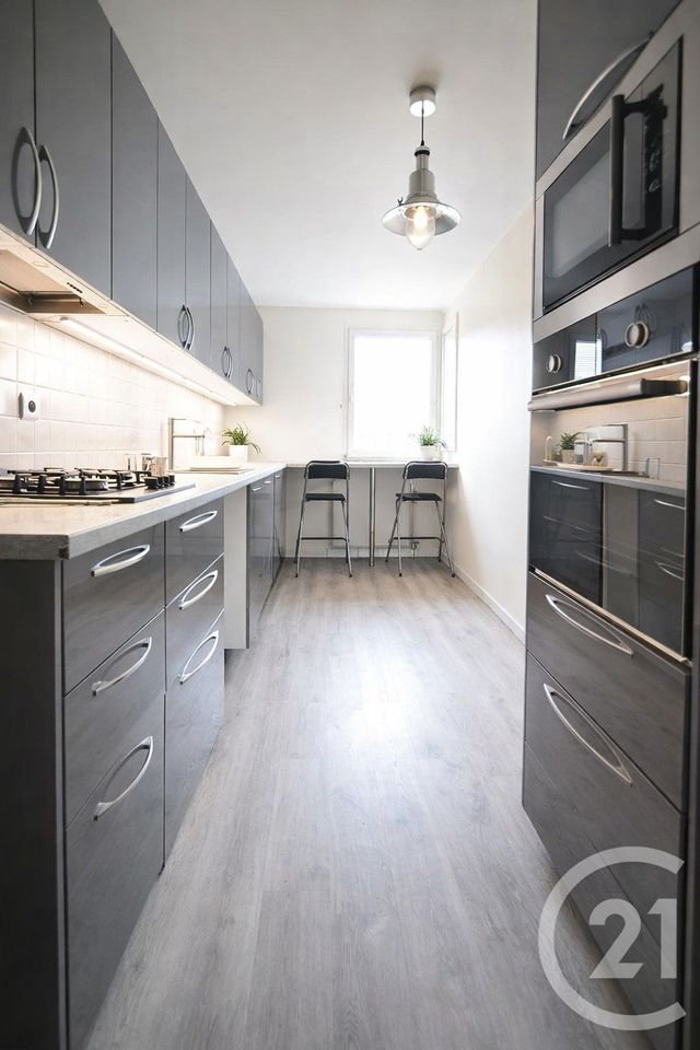 Appartement F3 à vendre - 3 pièces - 65.0 m2 - ST DENIS - 93 - ILE-DE-FRANCE - Century 21 Wilson Immobilier