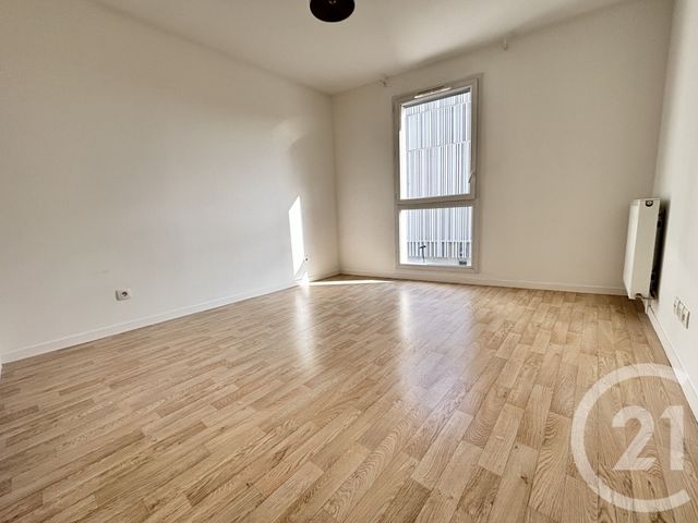 Appartement F3 à vendre - 3 pièces - 66.09 m2 - ST DENIS - 93 - ILE-DE-FRANCE - Century 21 Wilson Immobilier