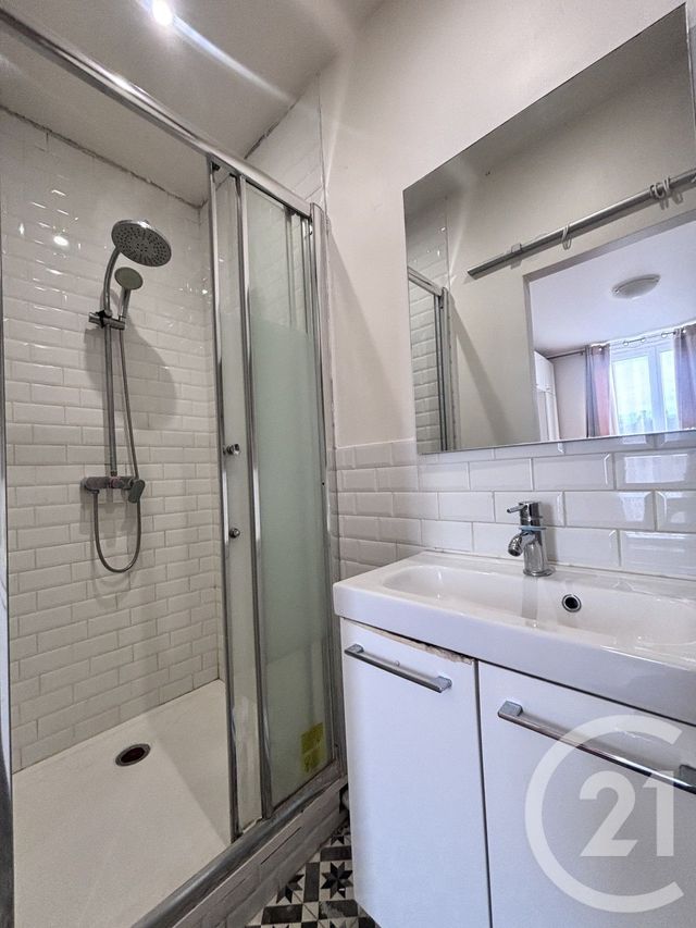 Appartement F2 à vendre - 2 pièces - 27.02 m2 - LA PLAINE ST DENIS - 93 - ILE-DE-FRANCE - Century 21 Wilson Immobilier