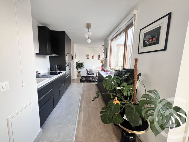 Appartement à vendre - 3 pièces - 62.71 m2 - LA PLAINE ST DENIS - 93 - ILE-DE-FRANCE - Century 21 Wilson Immobilier