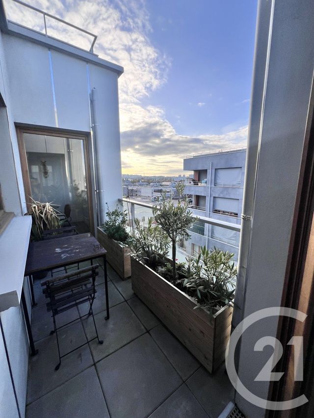 Appartement à vendre - 3 pièces - 62.71 m2 - LA PLAINE ST DENIS - 93 - ILE-DE-FRANCE - Century 21 Wilson Immobilier