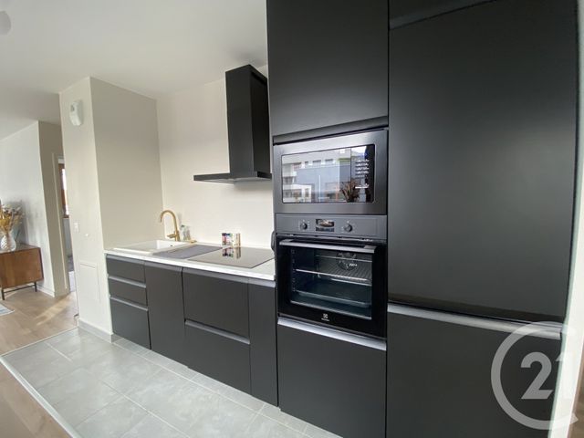 Appartement à vendre - 3 pièces - 62.71 m2 - LA PLAINE ST DENIS - 93 - ILE-DE-FRANCE - Century 21 Wilson Immobilier