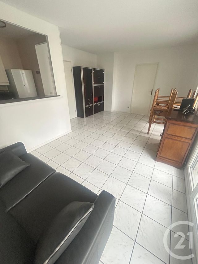 Appartement F2 à louer - 2 pièces - 45.96 m2 - LA PLAINE ST DENIS - 93 - ILE-DE-FRANCE - Century 21 Wilson Immobilier