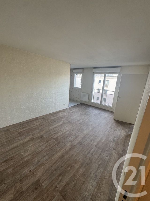 Appartement F2 à louer - 2 pièces - 43.02 m2 - LA PLAINE ST DENIS - 93 - ILE-DE-FRANCE - Century 21 Wilson Immobilier