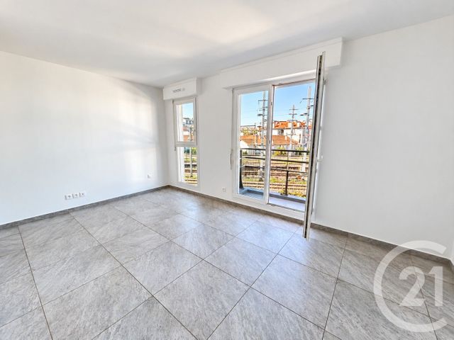 Appartement Studio à vendre - 1 pièce - 25.0 m2 - LA PLAINE ST DENIS - 93 - ILE-DE-FRANCE - Century 21 Wilson Immobilier