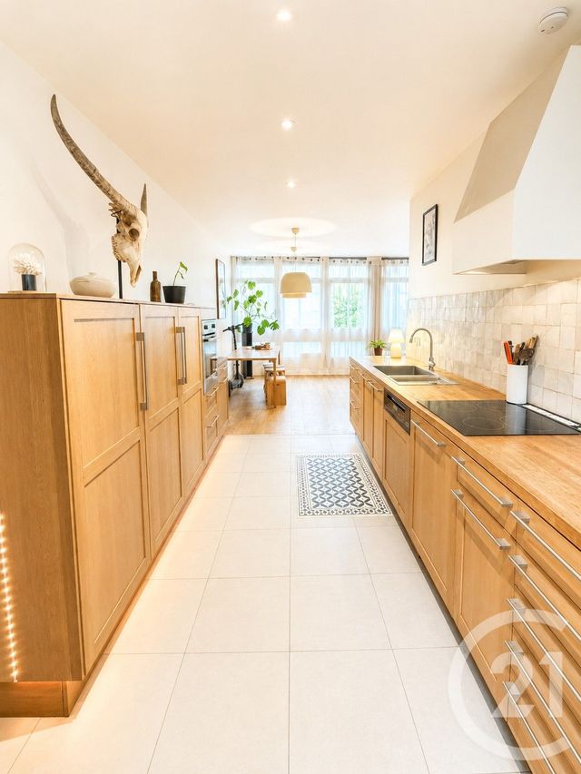 Appartement T3 à vendre - 3 pièces - 82.52 m2 - LA PLAINE ST DENIS - 93 - ILE-DE-FRANCE - Century 21 Wilson Immobilier