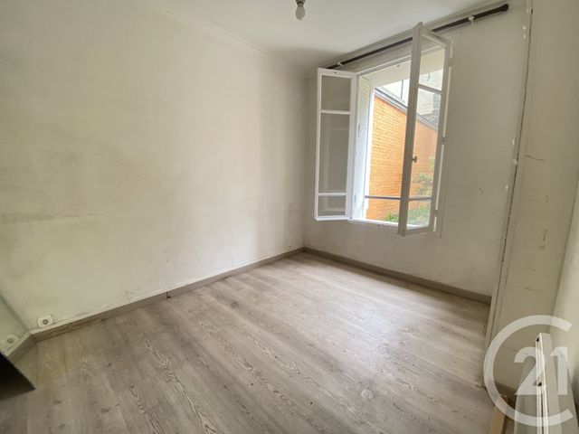 Appartement F2 à vendre - 2 pièces - 27.94 m2 - LA PLAINE ST DENIS - 93 - ILE-DE-FRANCE - Century 21 Wilson Immobilier