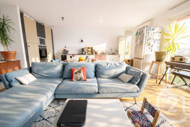 Appartement T4 à vendre - 4 pièces - 84.21 m2 - LA PLAINE ST DENIS - 93 - ILE-DE-FRANCE - Century 21 Wilson Immobilier