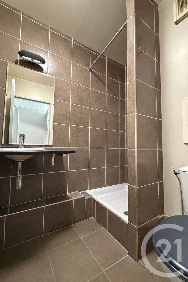 Appartement T4 à vendre - 4 pièces - 84.21 m2 - LA PLAINE ST DENIS - 93 - ILE-DE-FRANCE - Century 21 Wilson Immobilier