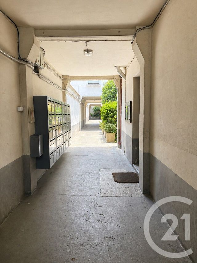 Appartement T2 à vendre - 3 pièces - 35.0 m2 - LA PLAINE ST DENIS - 93 - ILE-DE-FRANCE - Century 21 Wilson Immobilier