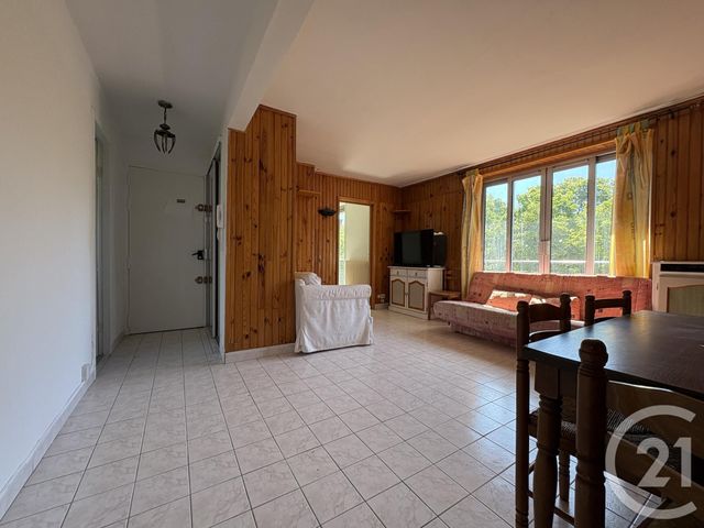 Appartement F2 à vendre - 2 pièces - 42.4 m2 - EPINAY SUR SEINE - 93 - ILE-DE-FRANCE - Century 21 Wilson Immobilier