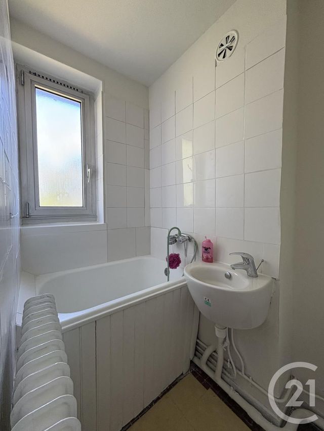 Appartement F2 à vendre - 2 pièces - 42.4 m2 - EPINAY SUR SEINE - 93 - ILE-DE-FRANCE - Century 21 Wilson Immobilier