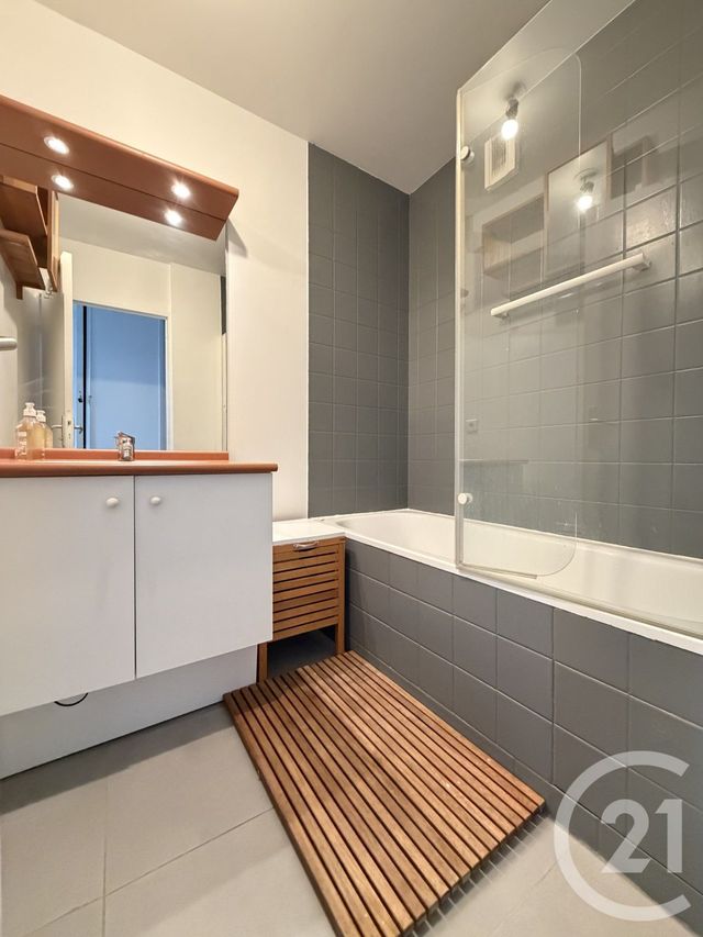 Appartement F3 à vendre - 3 pièces - 57.0 m2 - LA PLAINE ST DENIS - 93 - ILE-DE-FRANCE - Century 21 Wilson Immobilier