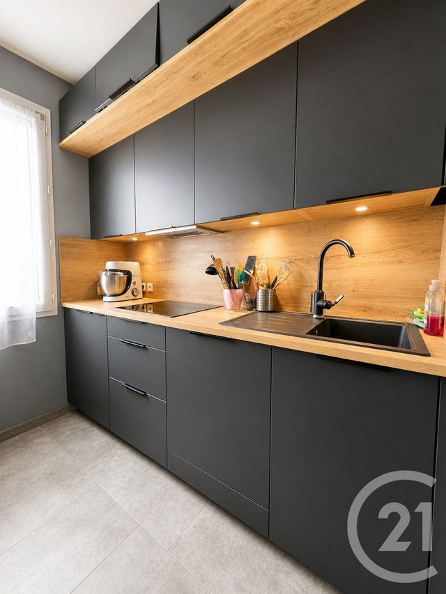 Appartement F3 à vendre - 3 pièces - 61.85 m2 - LA PLAINE ST DENIS - 93 - ILE-DE-FRANCE - Century 21 Wilson Immobilier