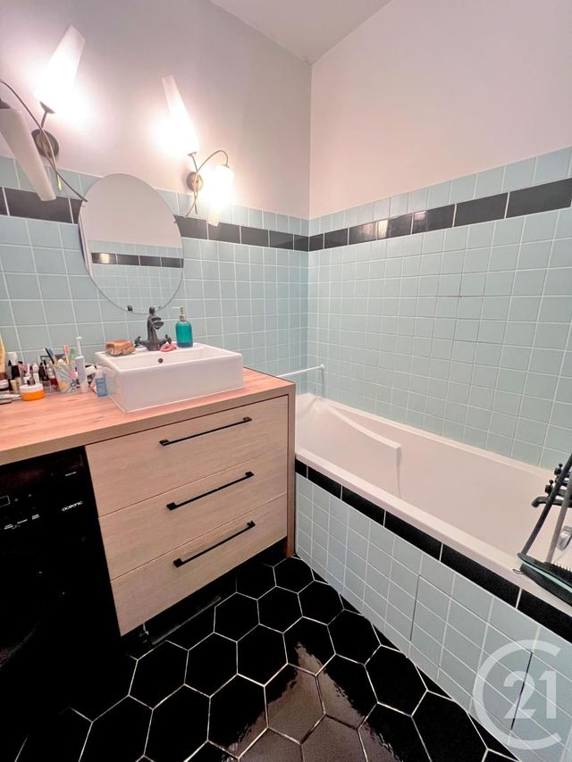 Appartement F3 à vendre - 3 pièces - 61.85 m2 - LA PLAINE ST DENIS - 93 - ILE-DE-FRANCE - Century 21 Wilson Immobilier