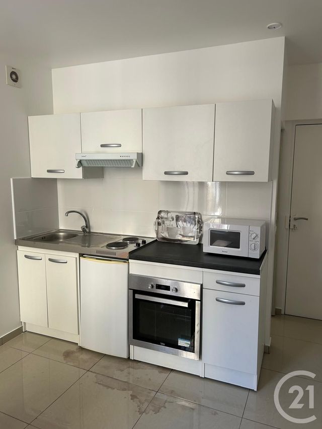 Appartement F1 à louer - 1 pièce - 21.7 m2 - LA PLAINE ST DENIS - 93 - ILE-DE-FRANCE - Century 21 Wilson Immobilier