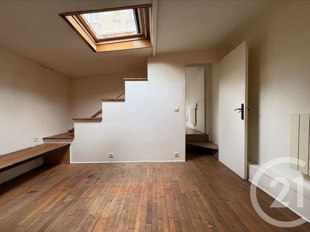 Appartement à vendre - 2 pièces - 22.41 m2 - LA PLAINE ST DENIS - 93 - ILE-DE-FRANCE - Century 21 Wilson Immobilier