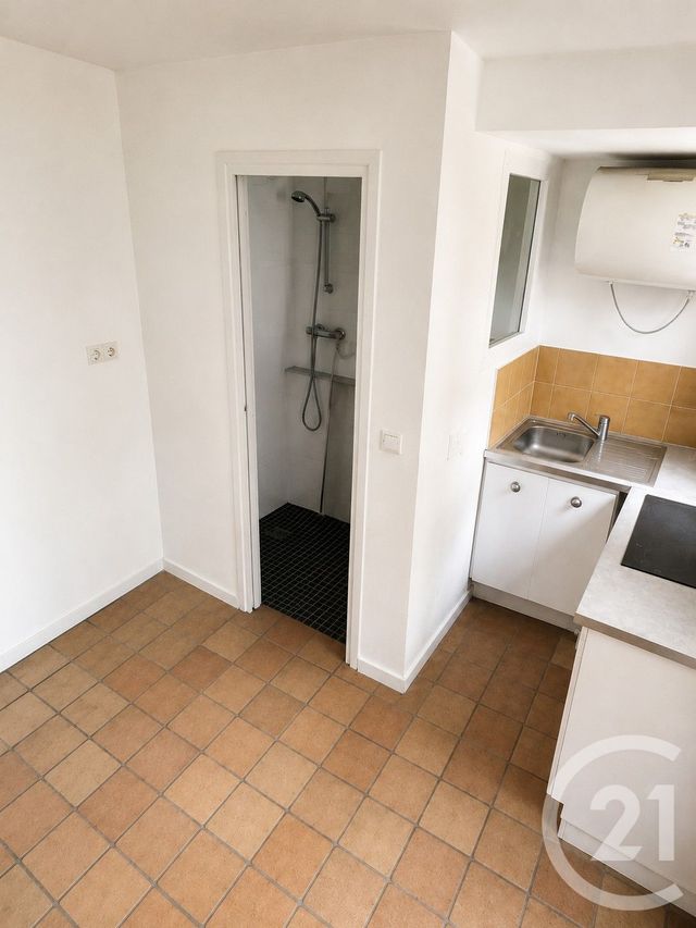 Appartement à vendre - 2 pièces - 22.41 m2 - LA PLAINE ST DENIS - 93 - ILE-DE-FRANCE - Century 21 Wilson Immobilier