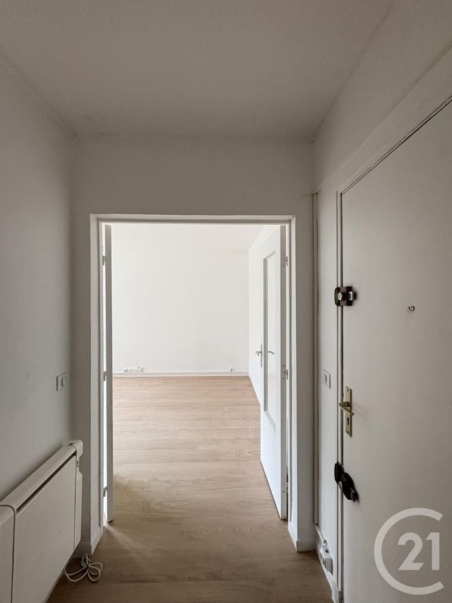 Appartement Studio à vendre - 1 pièce - 26.62 m2 - ST DENIS - 93 - ILE-DE-FRANCE - Century 21 Wilson Immobilier