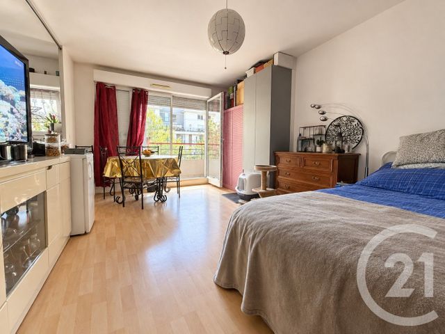 Appartement à vendre - 3 pièces - 63.0 m2 - ST DENIS - 93 - ILE-DE-FRANCE - Century 21 Wilson Immobilier