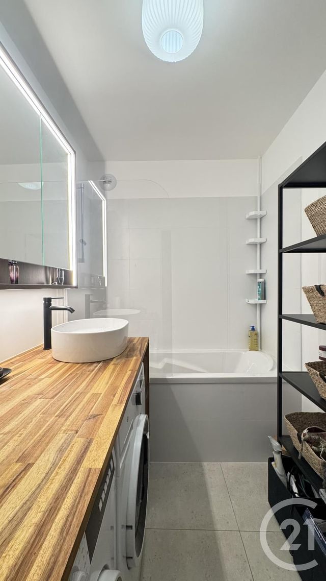 Appartement F4 à vendre - 4 pièces - 77.0 m2 - LA PLAINE ST DENIS - 93 - ILE-DE-FRANCE - Century 21 Wilson Immobilier